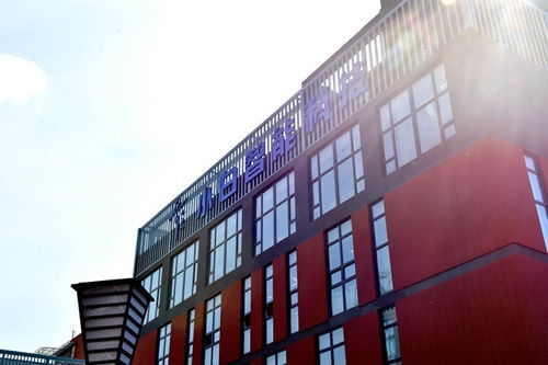 小白人餐桌智媒體 機(jī)器人項(xiàng)目落戶長(zhǎng)春新區(qū)